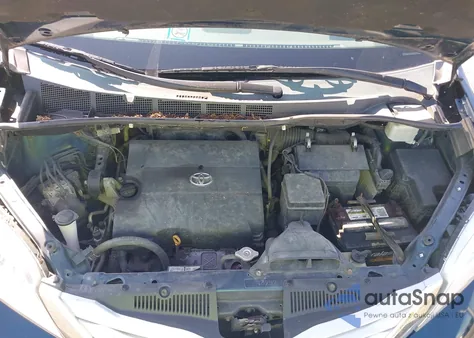 2012 Toyota Sienna Limited 7 Passenger z USA, uszkodzony, nr VIN 5TDDK3DC8CS036344